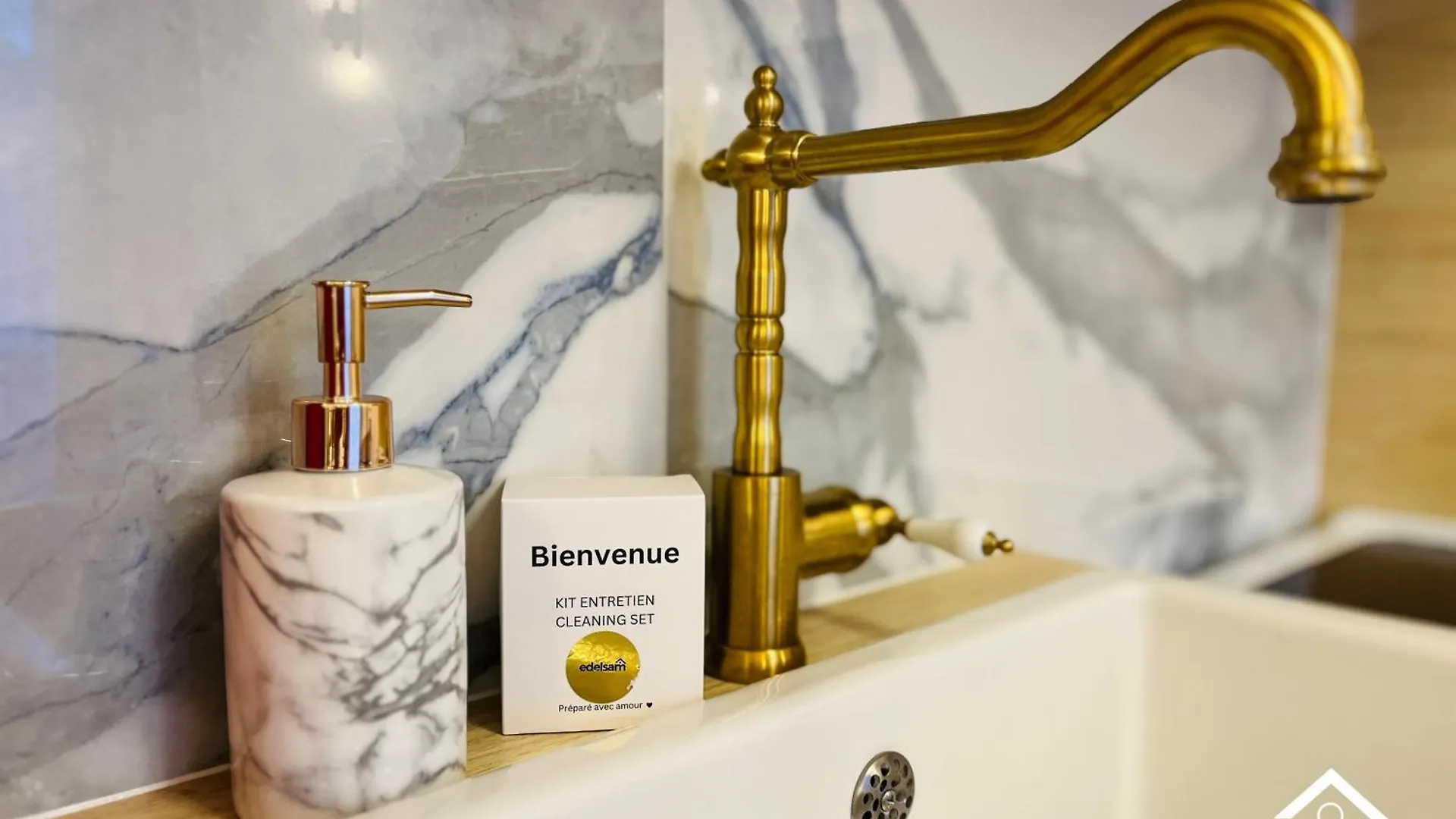 Paris Marais Saint Paul By Edelsam Apartment France