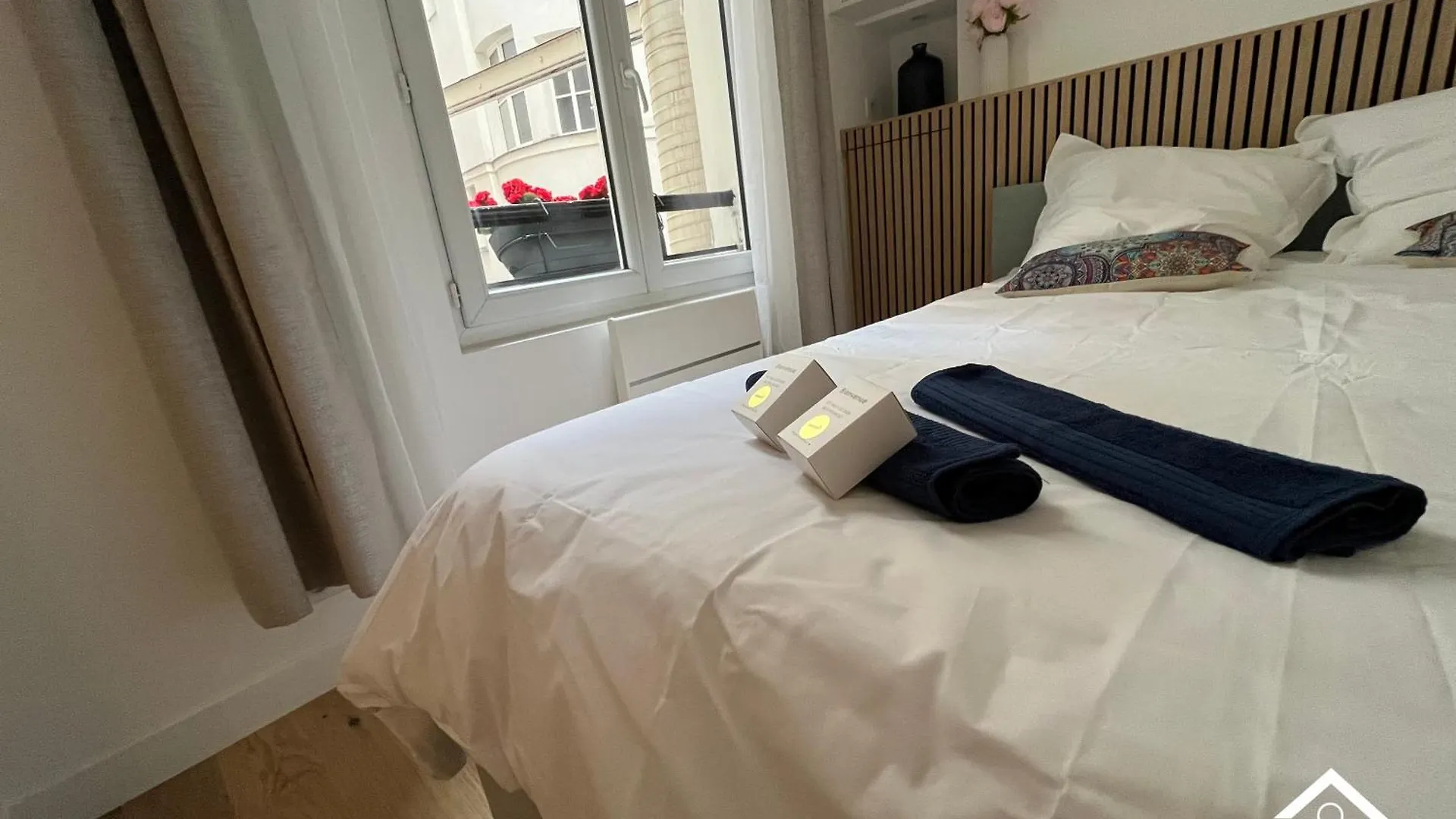 Paris Marais Saint Paul By Edelsam Apartment